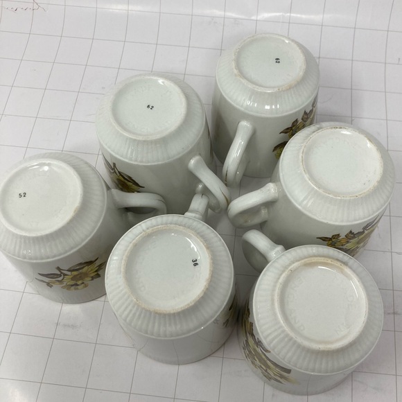 Six Royal Warwick Sunflower tea cups England sunflower print on white - Picture 6 of 11